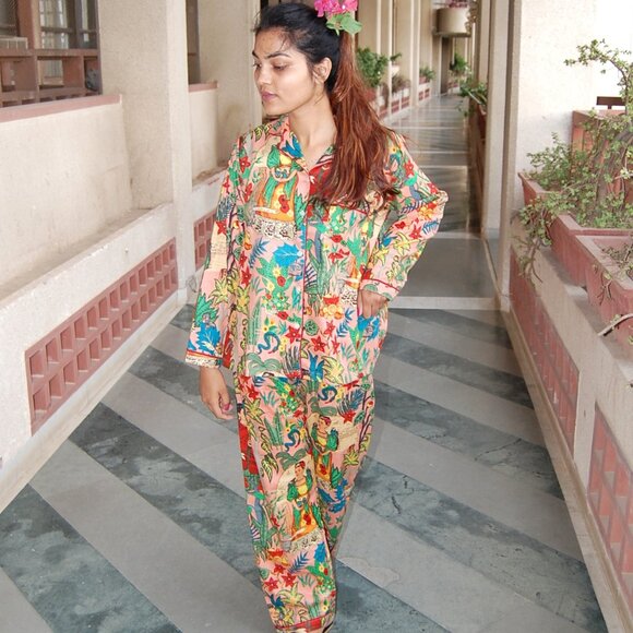 Lovely Farida kahlo Printed Pyjamas Set, Pure Cotton Pjs set, Nightwear Pajamas - Picture 10 of 10